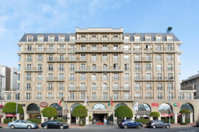Cape Royale Apartments by Propr